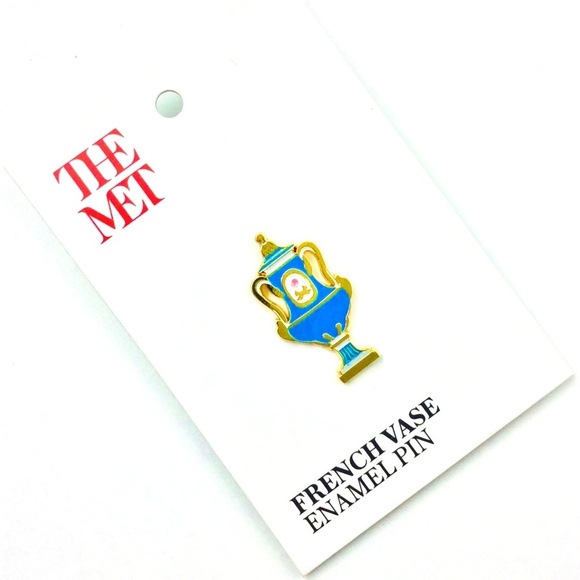 The Met French Vase Enamel Pin Blue Enamel Sevres - Picture 1 of 3